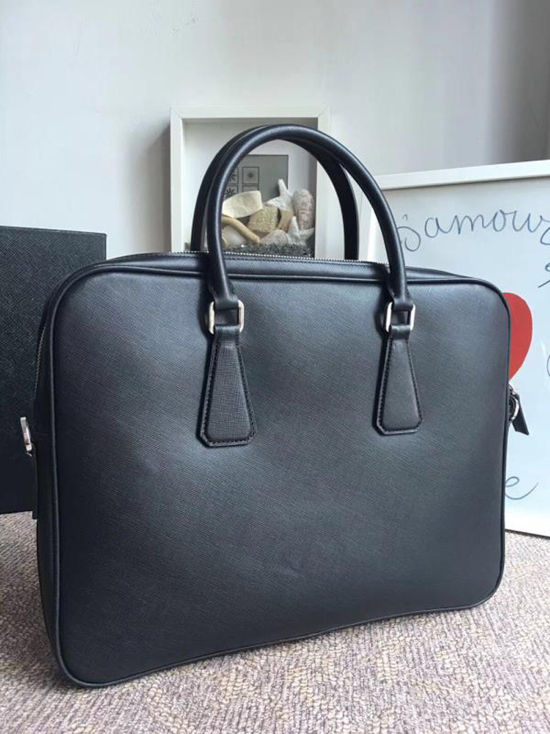 2VE368 Prada普拉達(dá)男包 Prada男士公文包 普拉達(dá)十字紋手提包 黑色