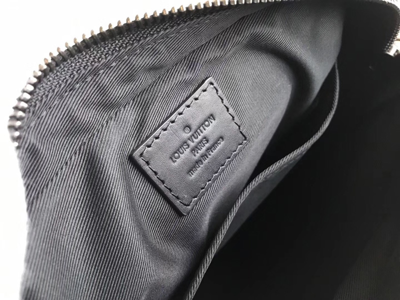 N23355 LV District Pochette 手袋 LV男包 LV全皮系列單肩包 LV男士單肩包