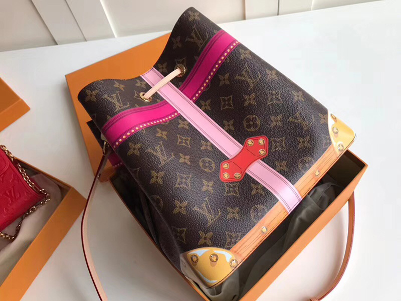 M40649 LV NéoNoé 手袋 LV掛鎖絲印圖案女包 LV水桶包 代購推薦