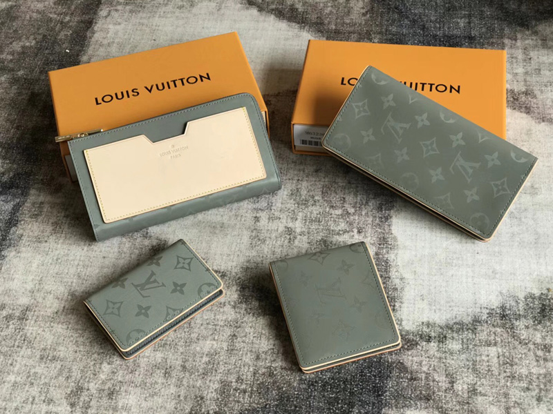 M63233 LV 口袋錢夾 LV Monogram Titanium灰色帆布卡夾 LV護照夾