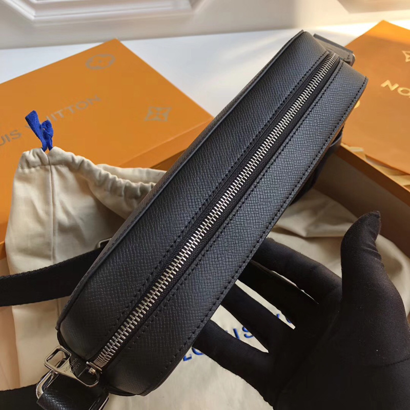 M33429 LV Anton 中號郵差包 LV Taiga皮革男包 LV單肩包 LV男士郵差包 黑色