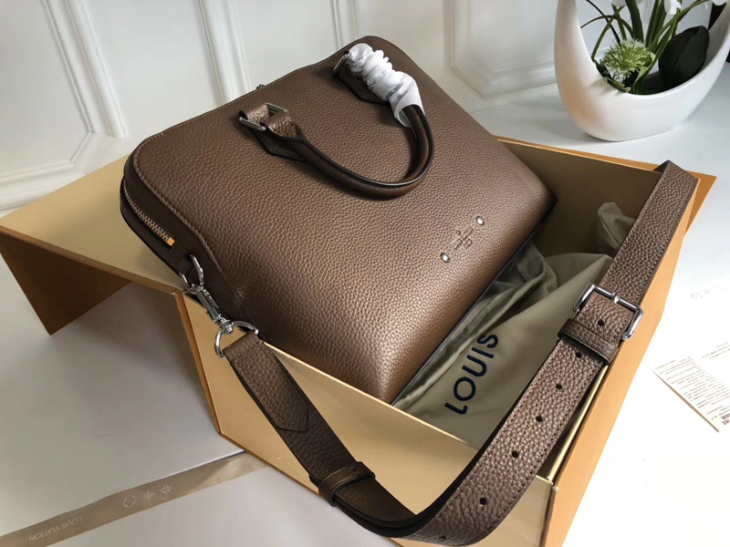 M53489 LV Armand 小號公文包 LV Taurillon皮革男包 LV男包 LV公文包 棕色