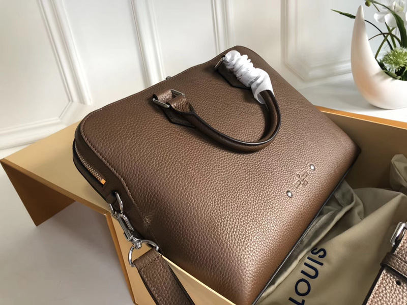 M53489 LV Armand 小號公文包 LV Taurillon皮革男包 LV男包 LV公文包 棕色