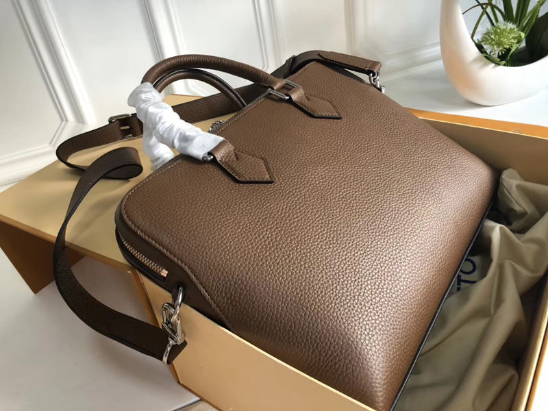 M53489 LV Armand 小號公文包 LV Taurillon皮革男包 LV男包 LV公文包 棕色