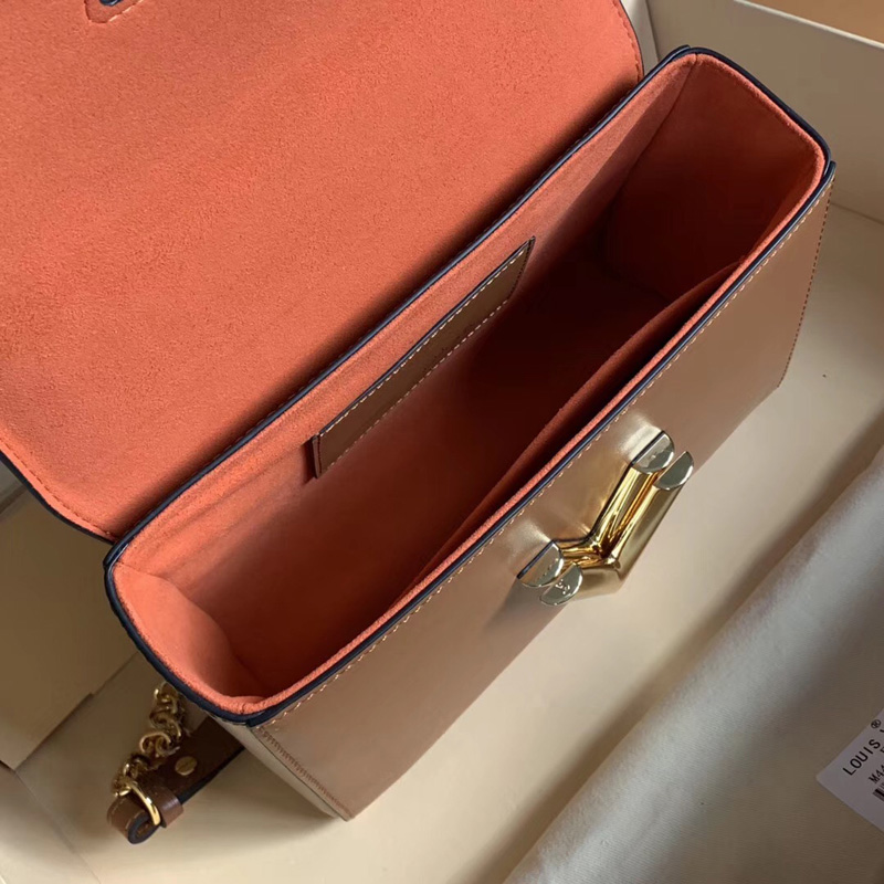 M44460 LV TWIST 中號手袋 (北京SKP限定款) LV貓犬圖案鏈條包