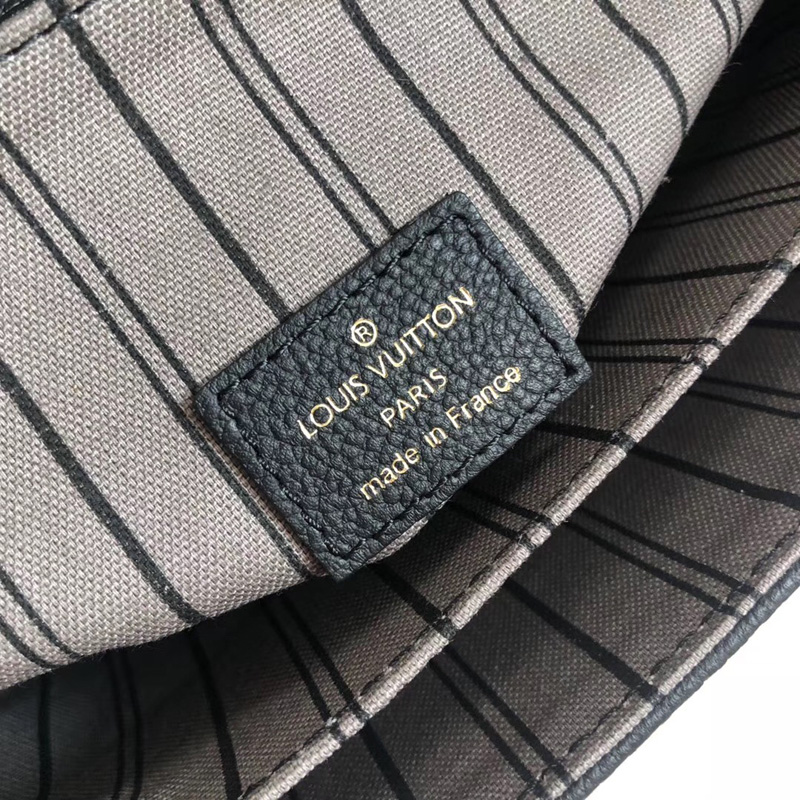 M41487 LV Pochette Metis 手袋 LV全皮壓花女包 LV郵差包 LV空姐包 黑色