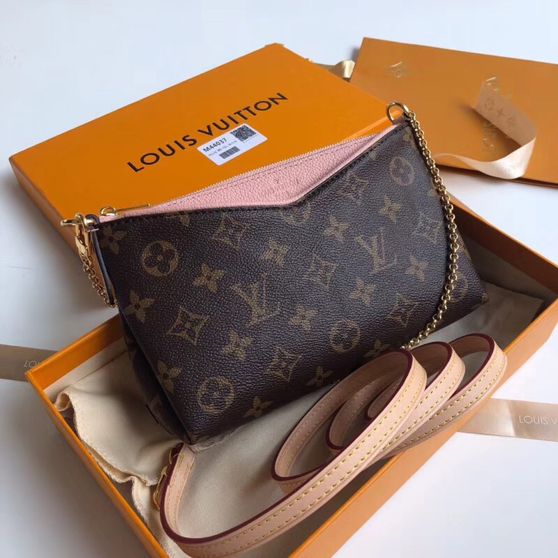 M44037 LV Pallas Cluth 手袋 LV Monogram帆布女包 LV鏈條包 LV單肩斜挎包 粉色