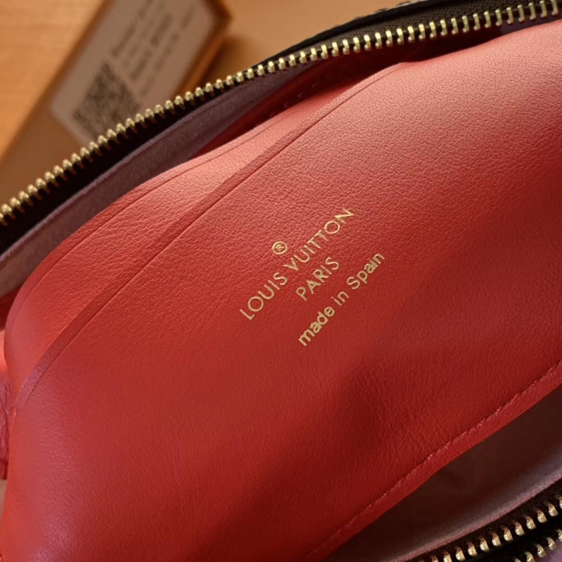 M63905 LV POCHETTE DOUBLE ZIP 鏈條錢夾 LV Blooming Flowers 系列 雙拉鏈袋女包