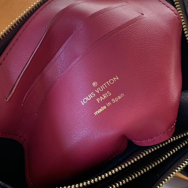 M63905 LV POCHETTE DOUBLE ZIP 鏈條錢夾 LV Blooming Flowers 系列 雙拉鏈袋女包