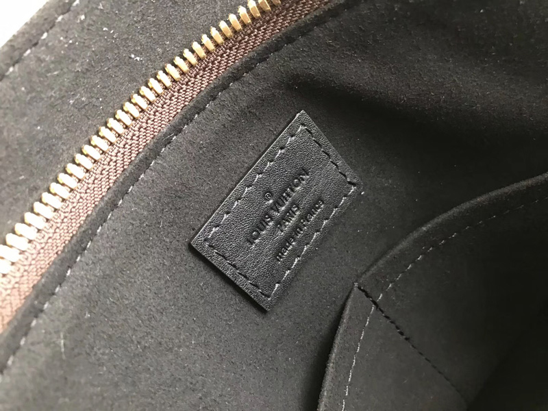 M44347 LV Flower 中號(hào)拉鏈 Tote 手袋 LV女包 單肩手提包 黑色