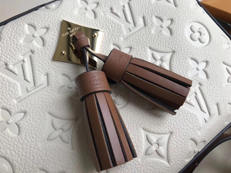 M44597 LV SAINTONGE 手袋 Monogram Empreinte 壓紋皮革女包 奶白色