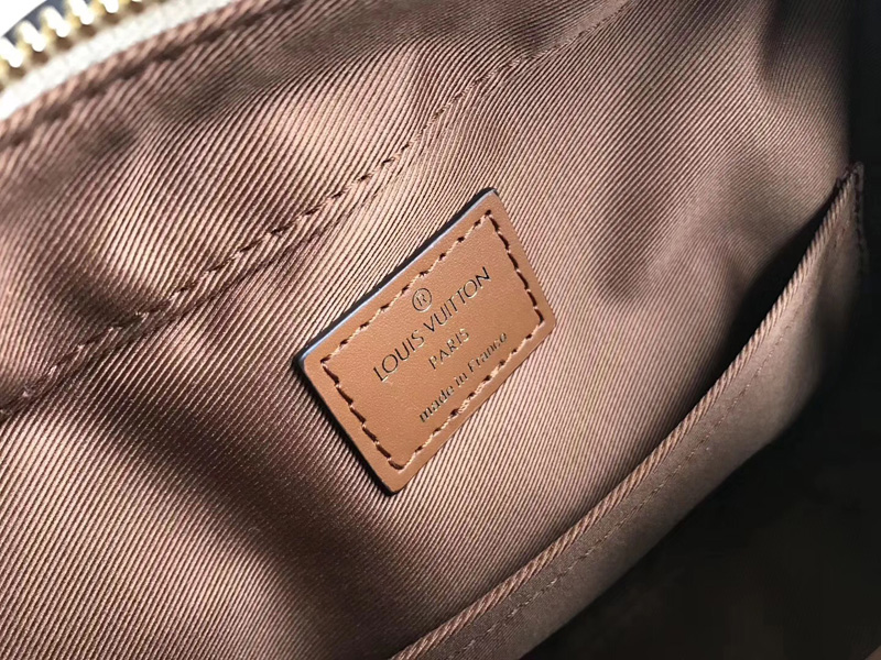 M44597 LV SAINTONGE 手袋 Monogram Empreinte 壓紋皮革女包 奶白色