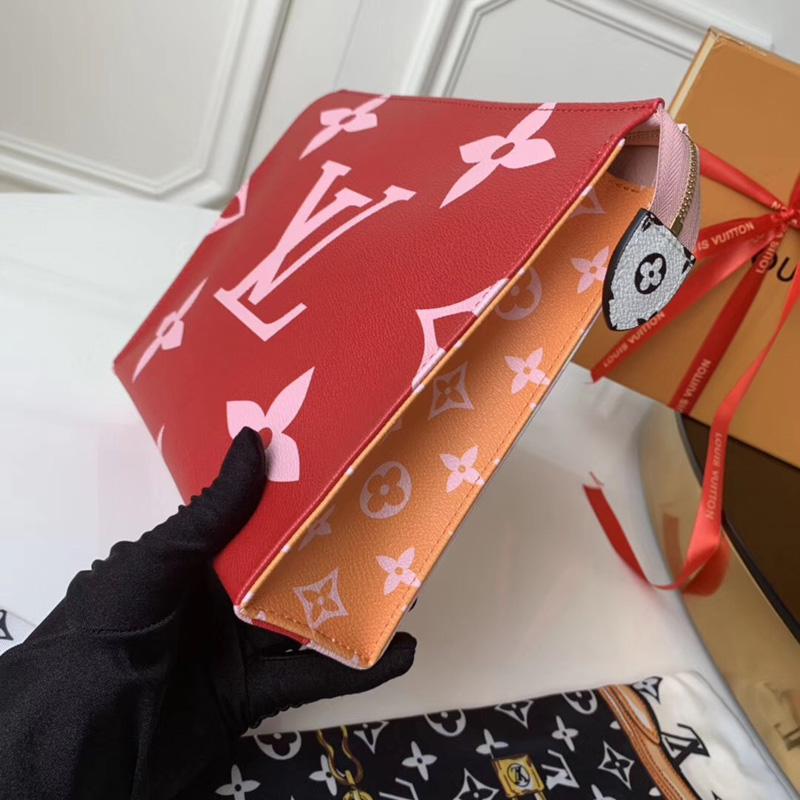 M67692 LV Toilet Pouch XL 盥洗袋 超大Monogram花朵圖案 LV手包 紅色