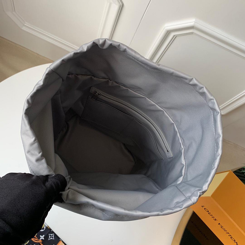 M44616 LV CHALK 雙肩包 Monogram老花1854印花圖案 LV背包 白花