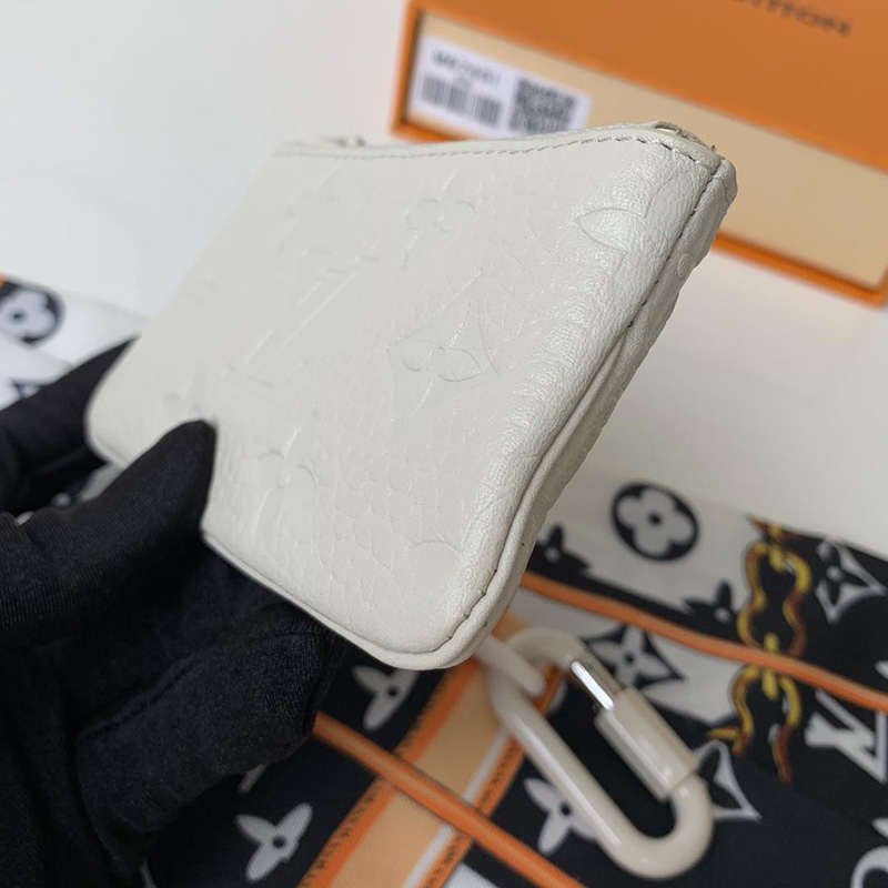 M67451 LV鑰匙包 Taurillon Monogram小公牛皮零錢包 粉白色