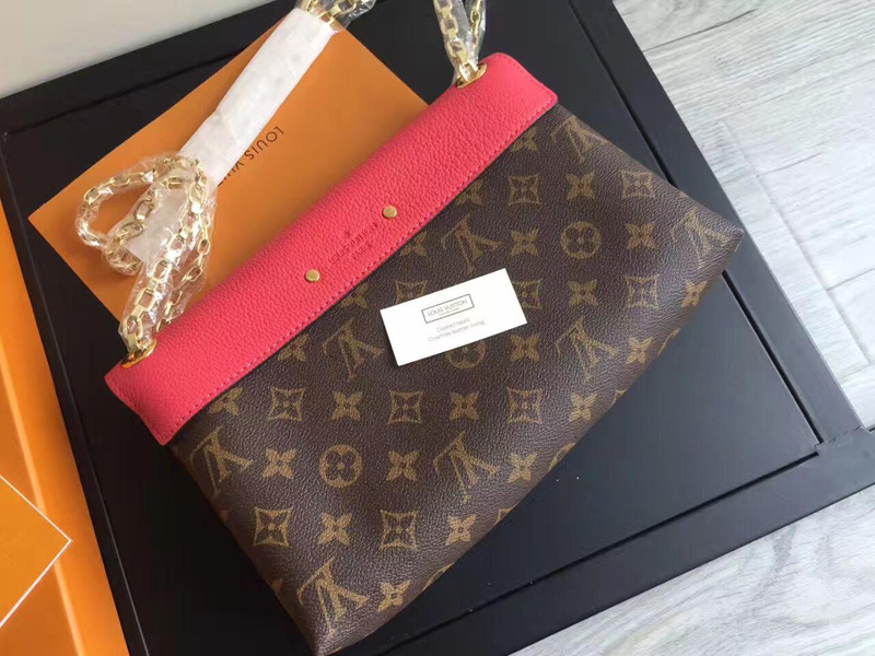 M50070 LV PallasChain手袋 Monogram帆布女包 LV鏈條包 玫紅