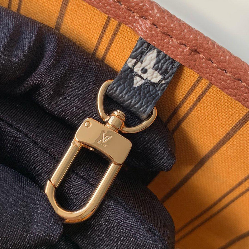 M44674 LV ONTHEGO 手袋 超大號 Monogram 印花迷你 飾邊 黑色