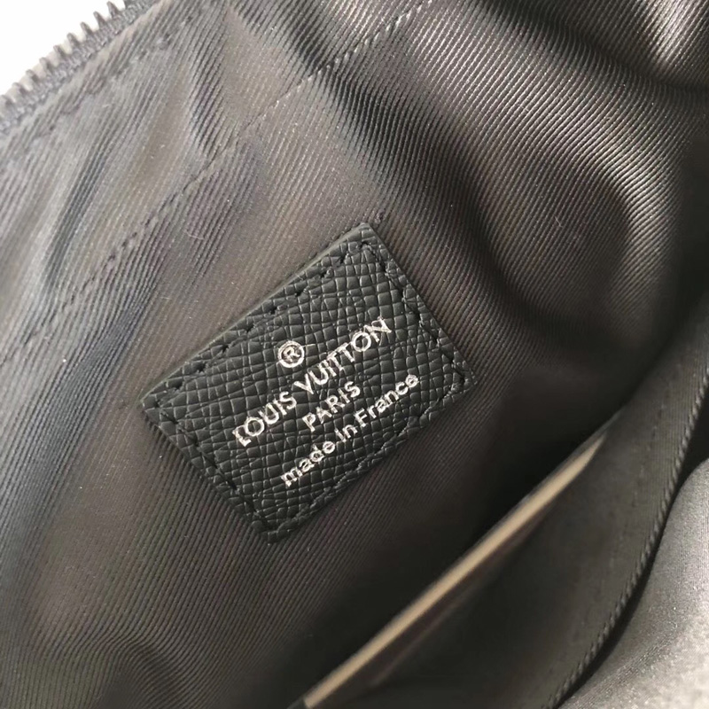 M33435 LV Outdoor 小號郵差包 Taiga皮革男包 LV男士郵差包 黑色