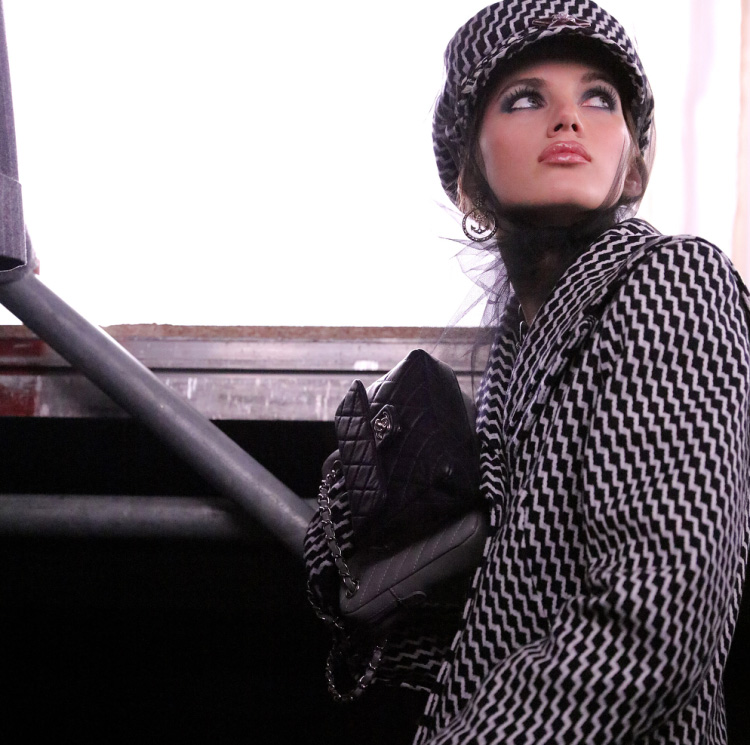 兩個bia在一起的相機包