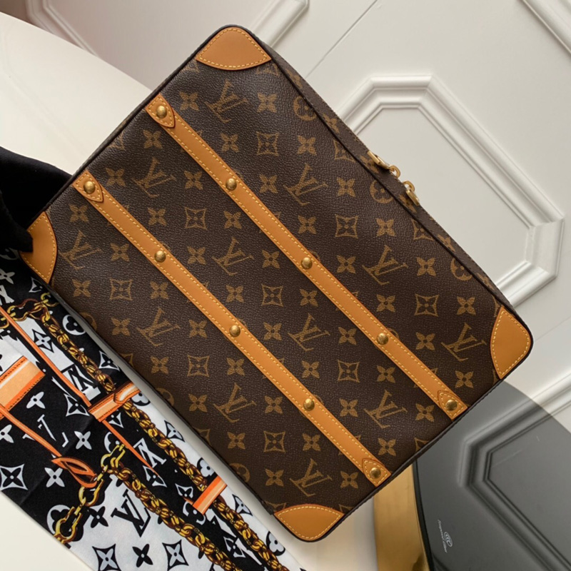M68494 LV SOFT TRUNK 小號郵差包 Monogram 帆布男包