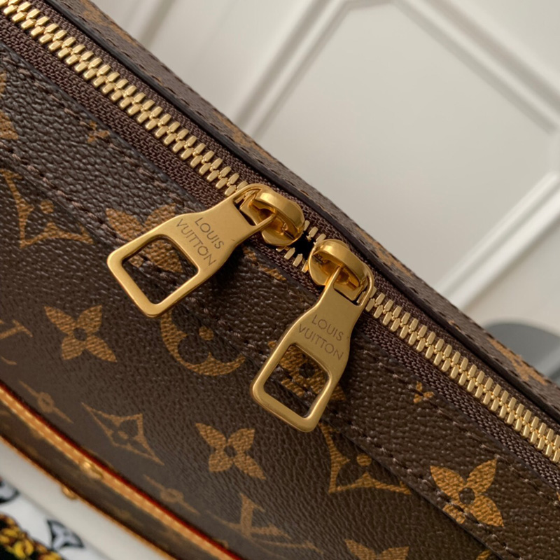 M68494 LV SOFT TRUNK 小號郵差包 Monogram 帆布男包