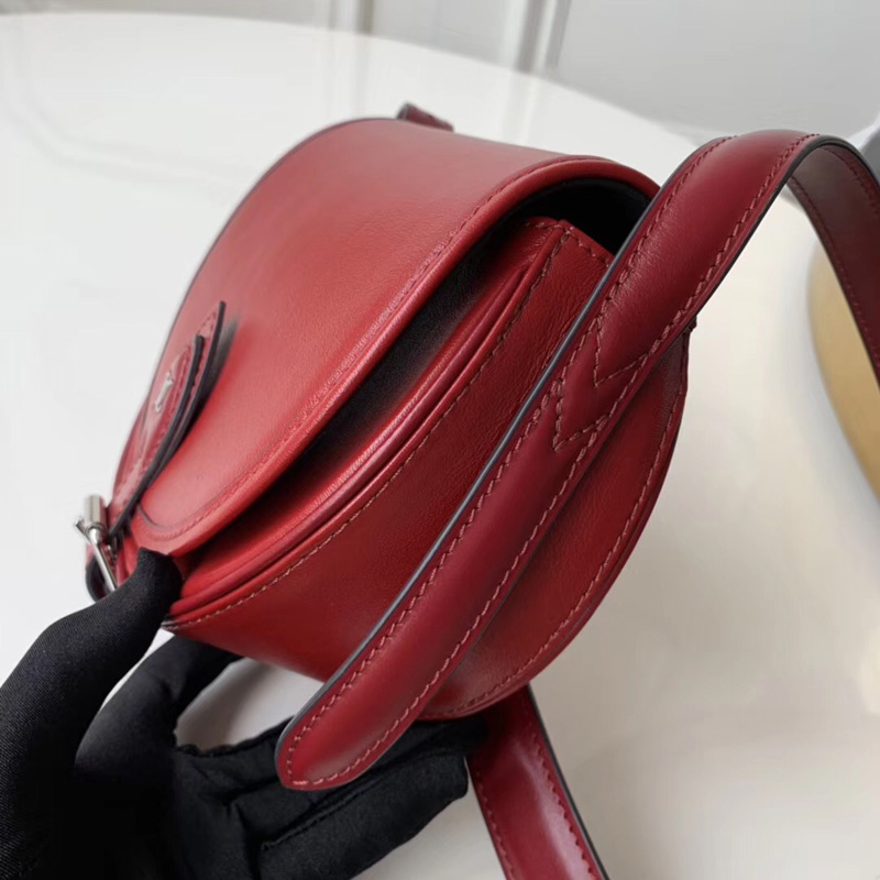 M55506 LV TAMBOURIN 手袋 小牛皮飾邊女包 LV單肩斜挎包 紅色