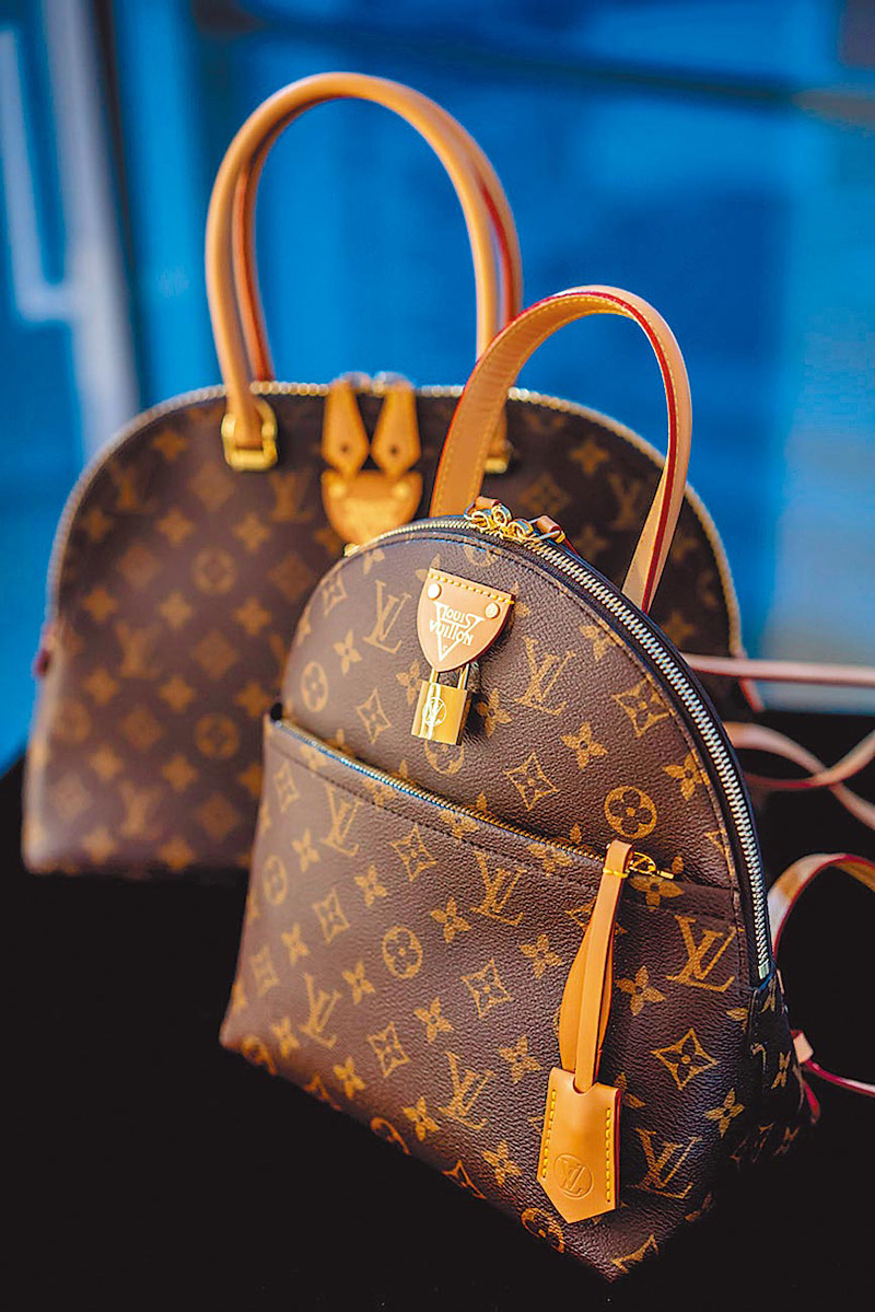 LV MOON系列以1992年的經典包款為靈感。