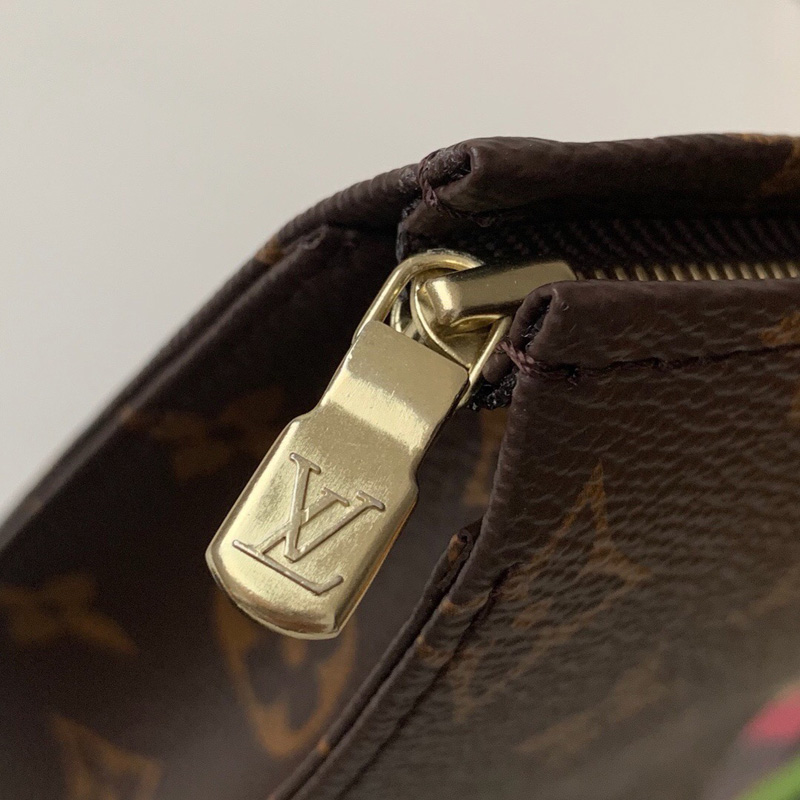M47542 LV Monogram帆布太陽花印花 26號盥洗袋 LV洗漱包