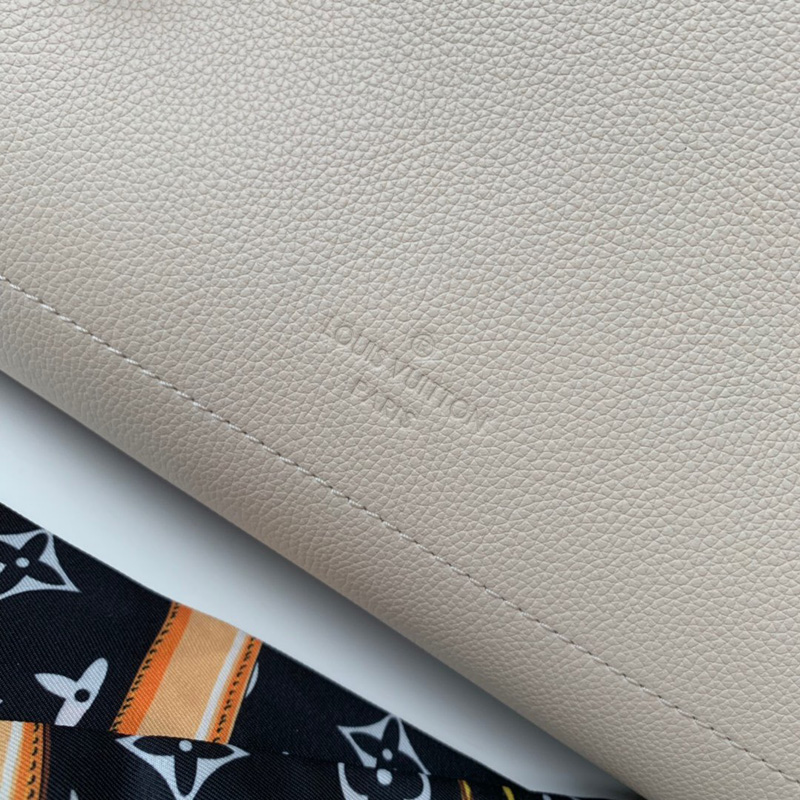 M53647 LV LOCKME DAY 手袋 2019新款小牛皮女包 海軍藍