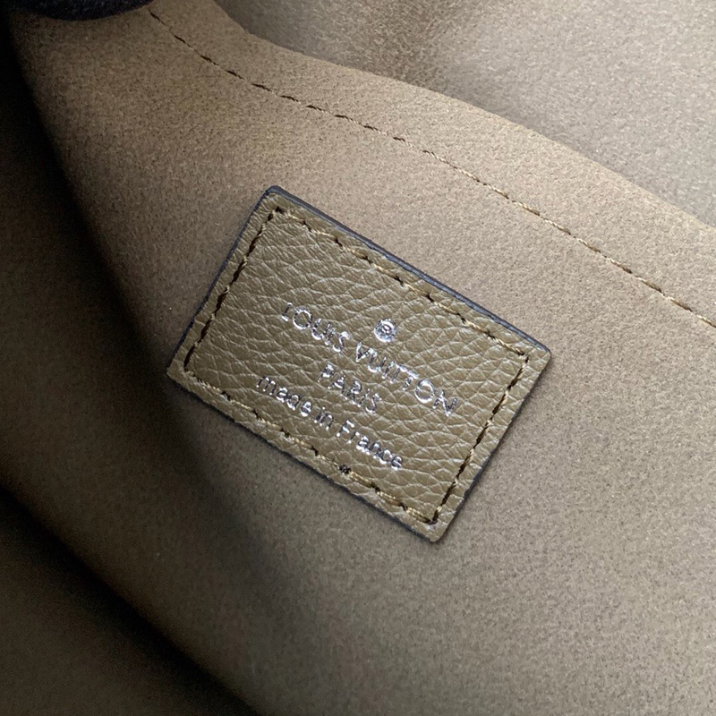 M55522 LV MyLockme BB 手袋 LV小牛皮女包 LV校園書包 墨綠色