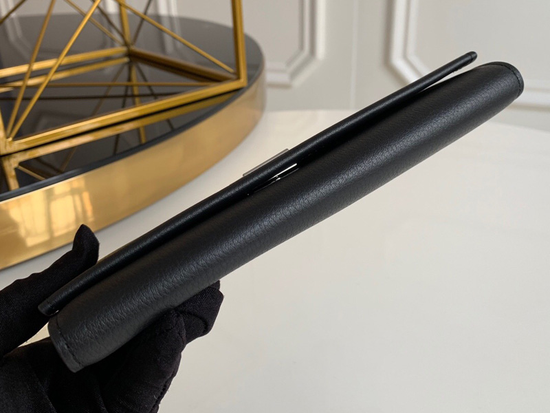 M62329 LV LOCKME II 錢夾 LV長款拉鏈錢夾 黑色