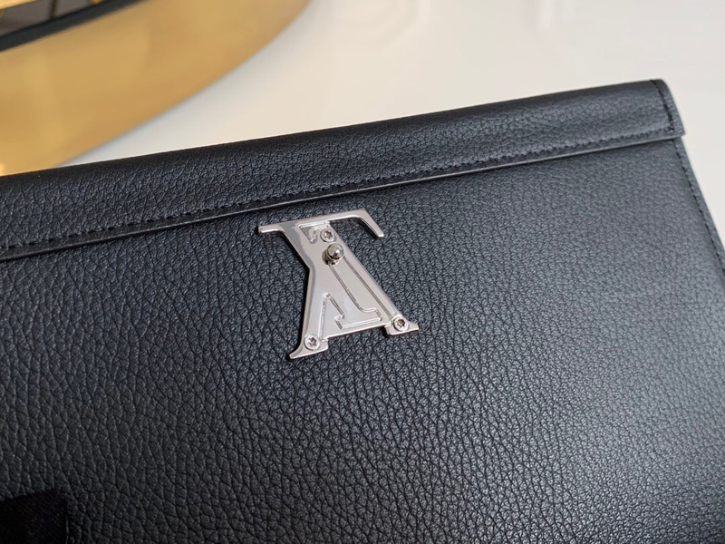 M62329 LV LOCKME II 錢夾 LV長款拉鏈錢夾 黑色