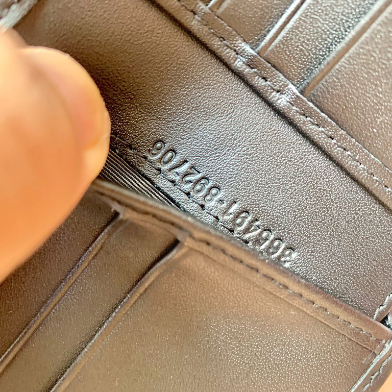 365491 GG Supreme Signature織帶裝飾壓花牛皮短款短夾 黑色