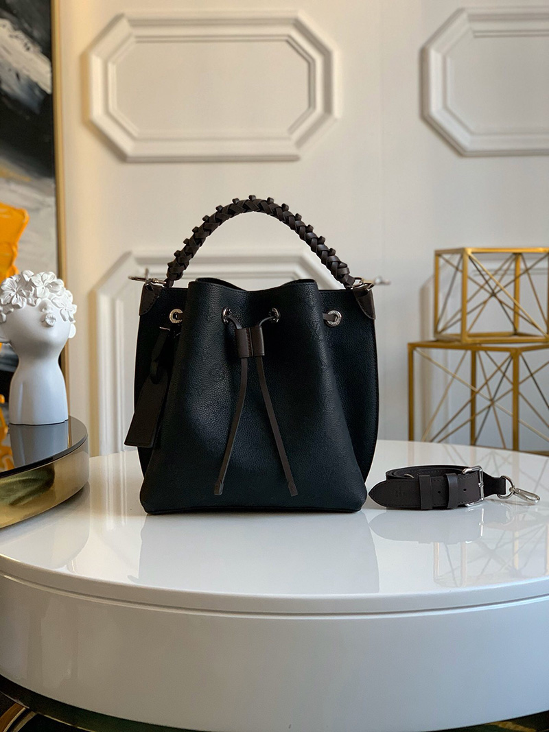 M55800 LV MURIA手袋 Mahina打孔通花小牛皮 LV水桶包 黑色