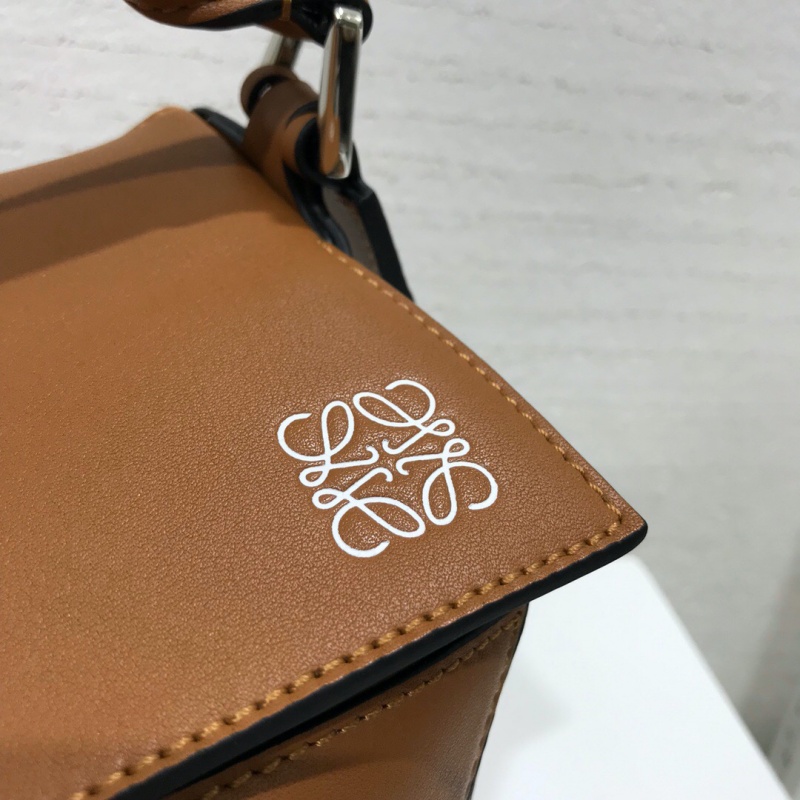 322 LOEWE羅意威 Puzzle Bag 中號羅意威幾何包 棕褐色