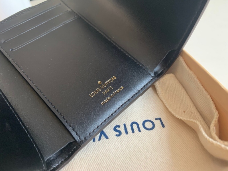 M68725 LV DAUPHINE 短款錢夾 LV達芙妮錢夾