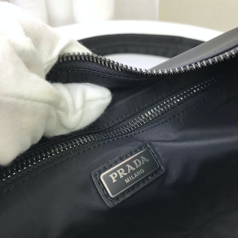 2VH043 Prada普拉達織物和皮革斜挎包 Prada郵差包 黑配藍