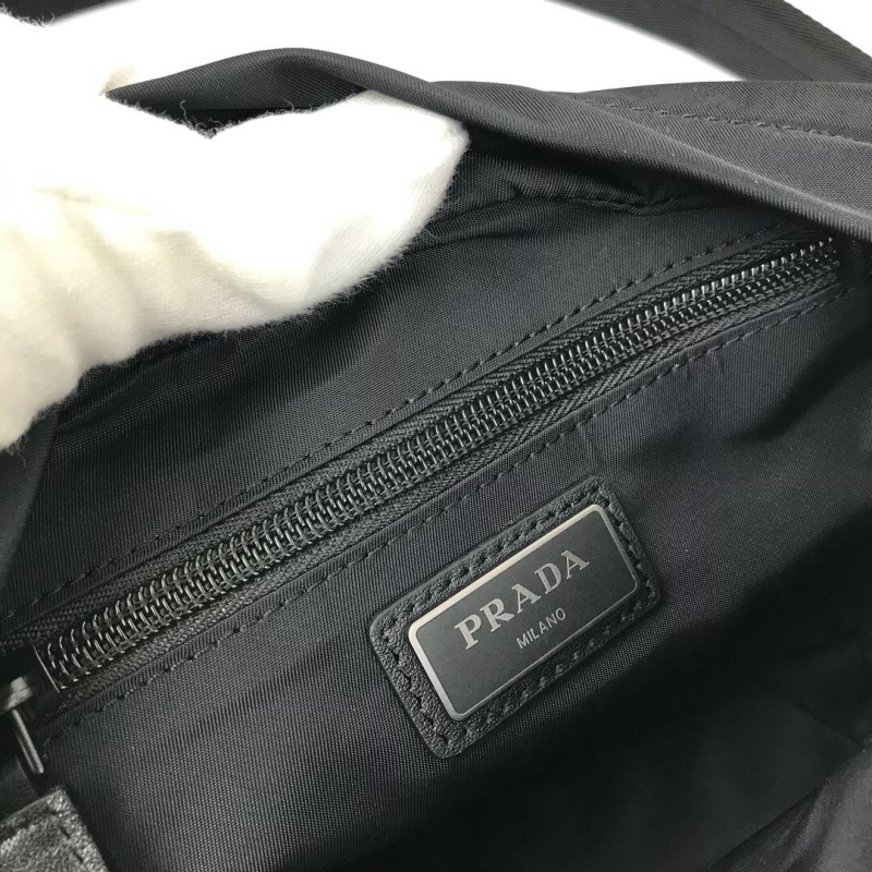 2VH043 Prada普拉達織物和皮革斜挎包 Prada郵差包 黑配綠