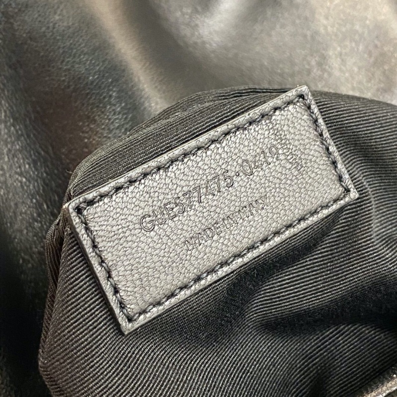 577475 YSL圣羅蘭LOULOU PUFFER中號(hào)絎縫小羊皮手袋 黑色銀扣