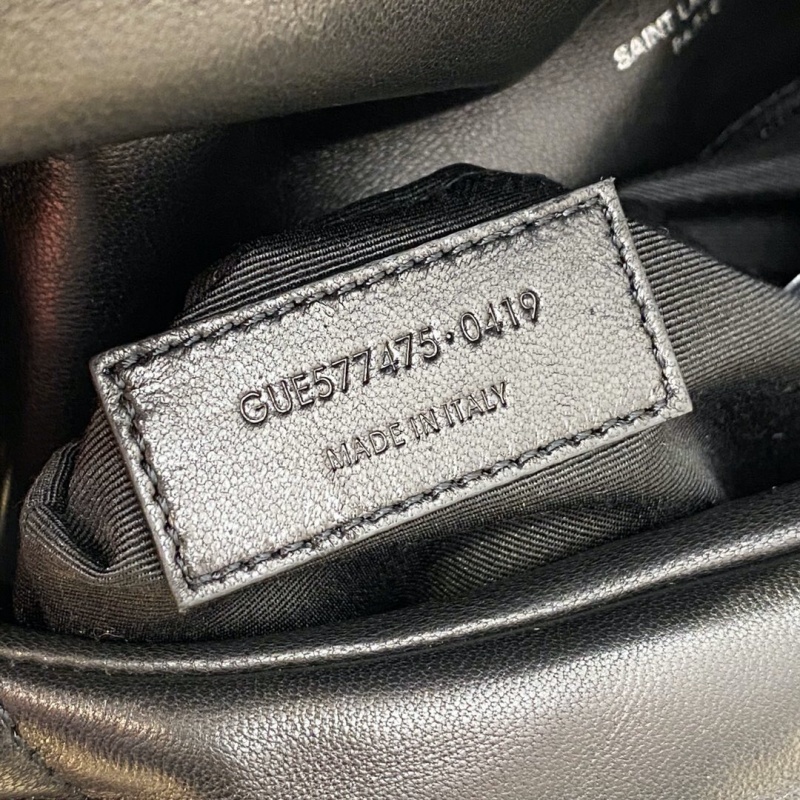 577475 YSL圣羅蘭LOULOU PUFFER中號絎縫褶皺霧面皮革手袋 黑色黑扣