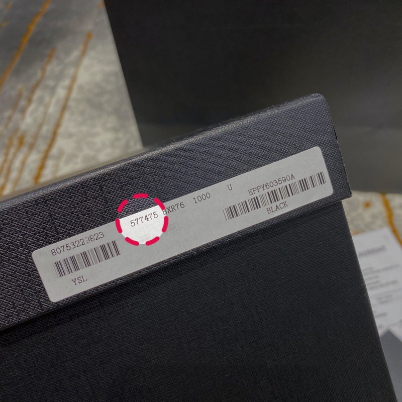 577475 YSL圣羅蘭LOULOU PUFFER中號絎縫褶皺霧面皮革手袋 黑色黑扣