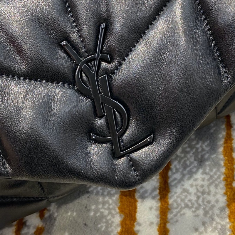 577476 YSL圣羅蘭LOULOU PUFFER小號絎縫小羊皮手袋 黑色黑扣