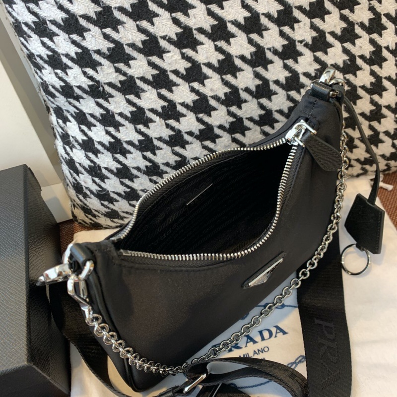 1BH204 Prada Re-Edition 2005 尼龍單肩包 普拉達三合一 黑色