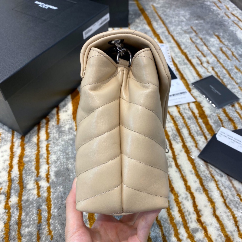 494699 YSL圣羅蘭 Saint Laurent LOULOU小號“Y”型絎縫皮革手袋 杏色銀扣