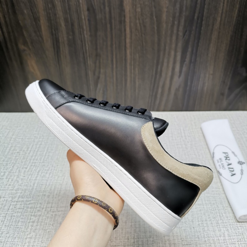 4E3544 Prada2020新款男鞋 Prada皮革運動鞋 普拉達休閑板鞋 黑色