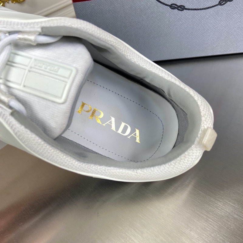 2EG298 Prada Cloudbust Air 運(yùn)動(dòng)鞋 普拉達(dá)2020新款休閑運(yùn)動(dòng)鞋 黑色