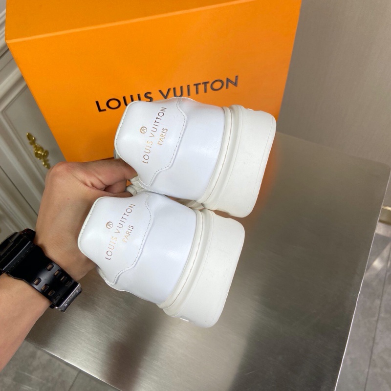 1A5UJ5 LV LUXEMBOURG 運動鞋 Monogram 壓紋粒面小牛皮男鞋 白色