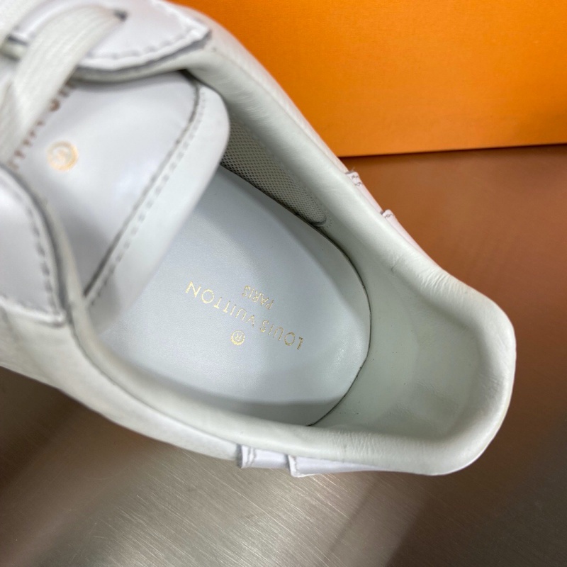 1A5UJ5 LV LUXEMBOURG 運動鞋 Monogram 壓紋粒面小牛皮男鞋 白色