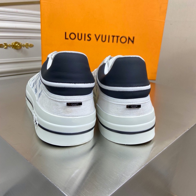 1A5UR4 LV TRAINER 運動鞋 Monogram 帆布男鞋 白色