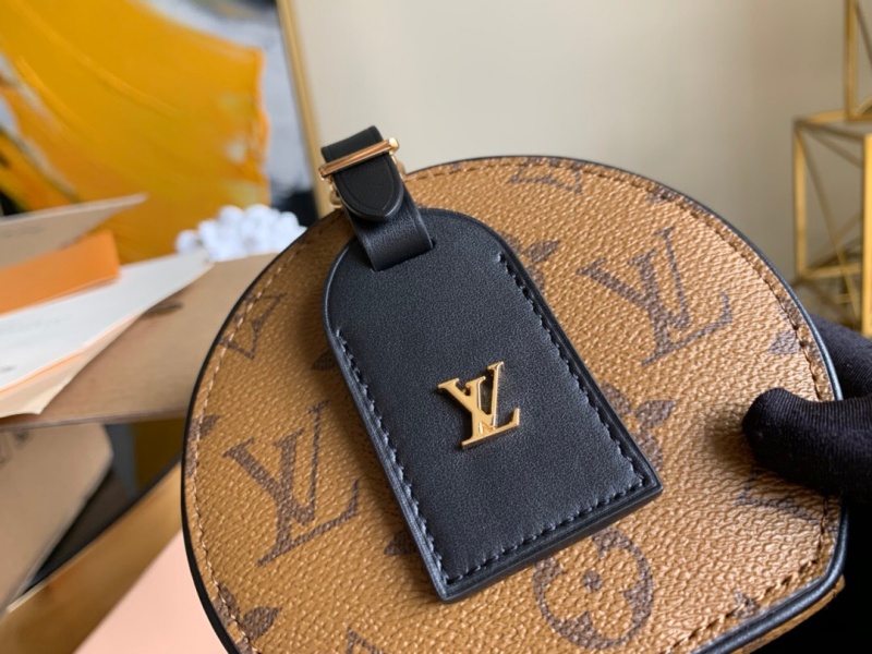 M68276 LV MINI BOITE CHAPEAU 手袋 Monogram Reverse 涂層 LV圓餅包